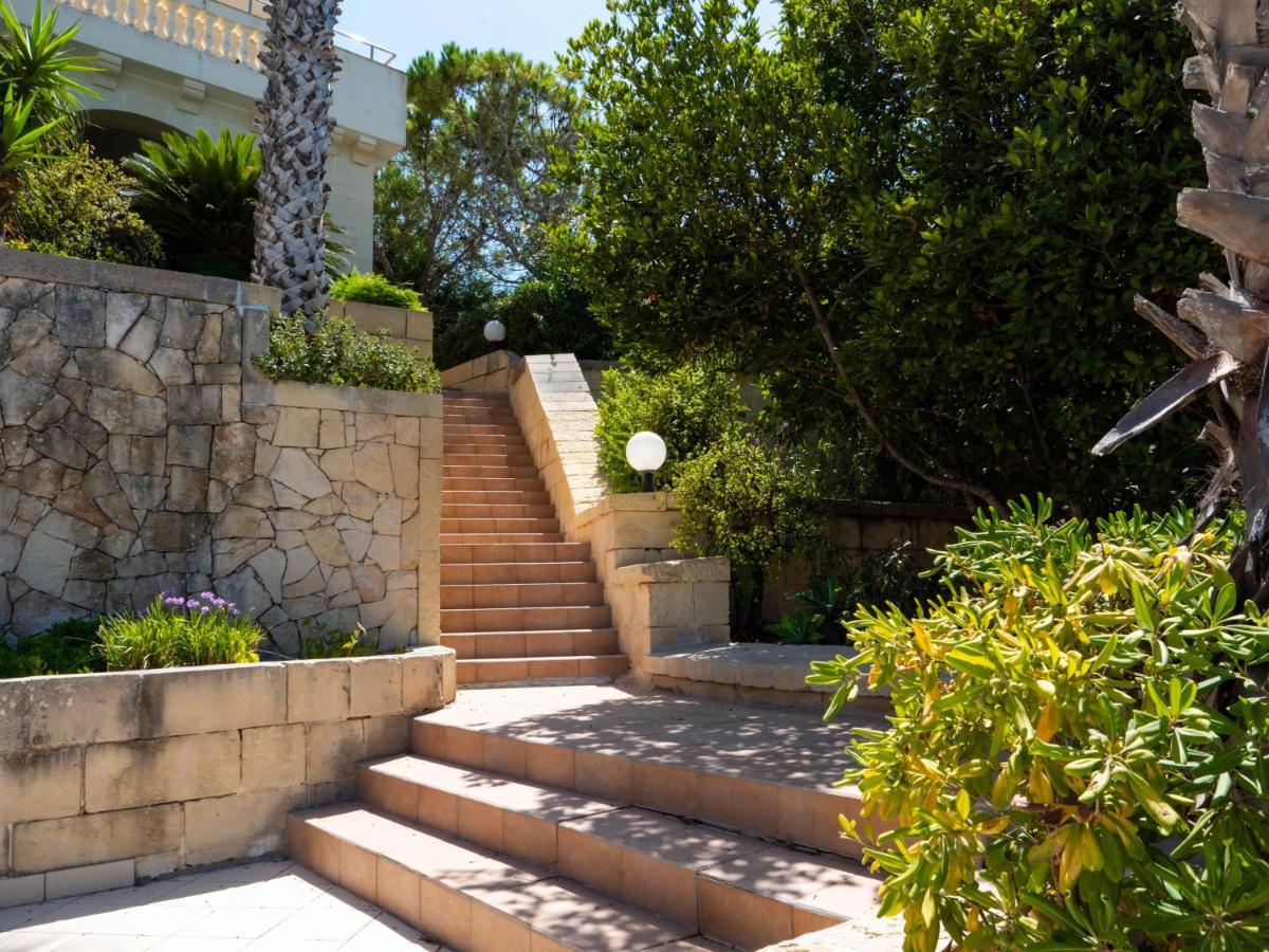 Villa Palma - Sunset Sea Views With Pool, Jacuzzi, Sauna And Games Room Mellieha Bagian luar foto